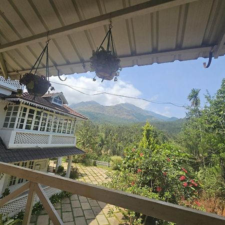 Padikkal Bungalow 비티리 외부 사진
